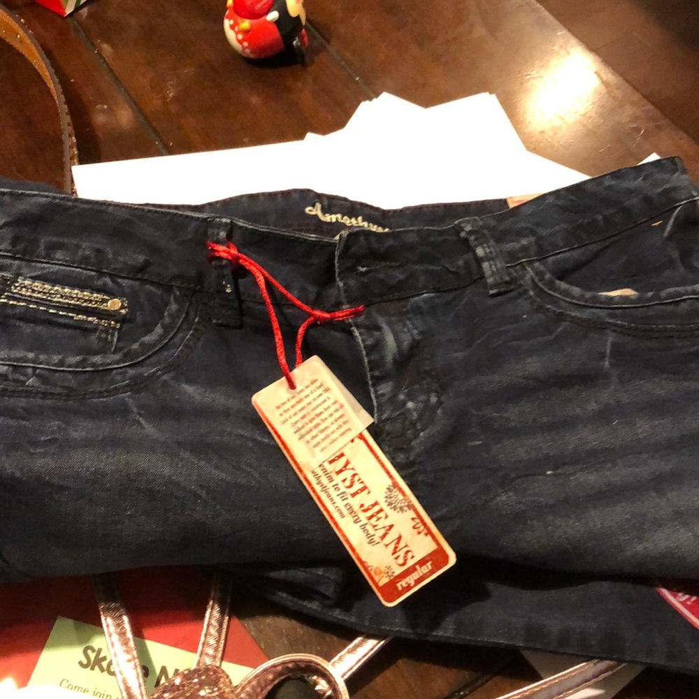 Amethyst Jeans low rise never worn - Picture 2 of 3